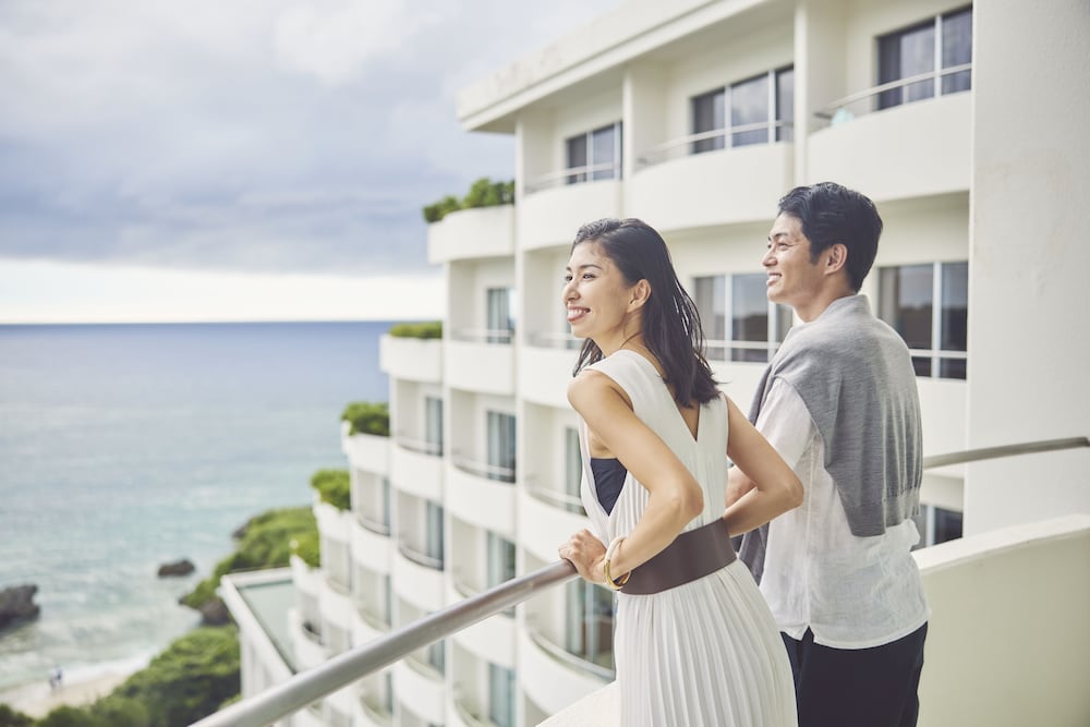 Classic Room, 2 Twin Beds, Club Lounge Access, Ocean View (Private Terrace) - Photo 8