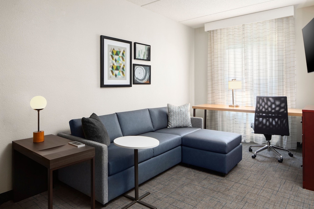 1 Bedroom Suite, 2 Queen Beds - Photo 1