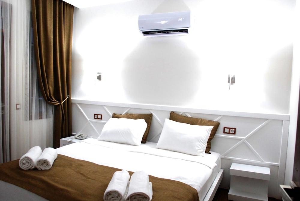 Family Suite, 1 Queen Bed, Non Smoking photo 3