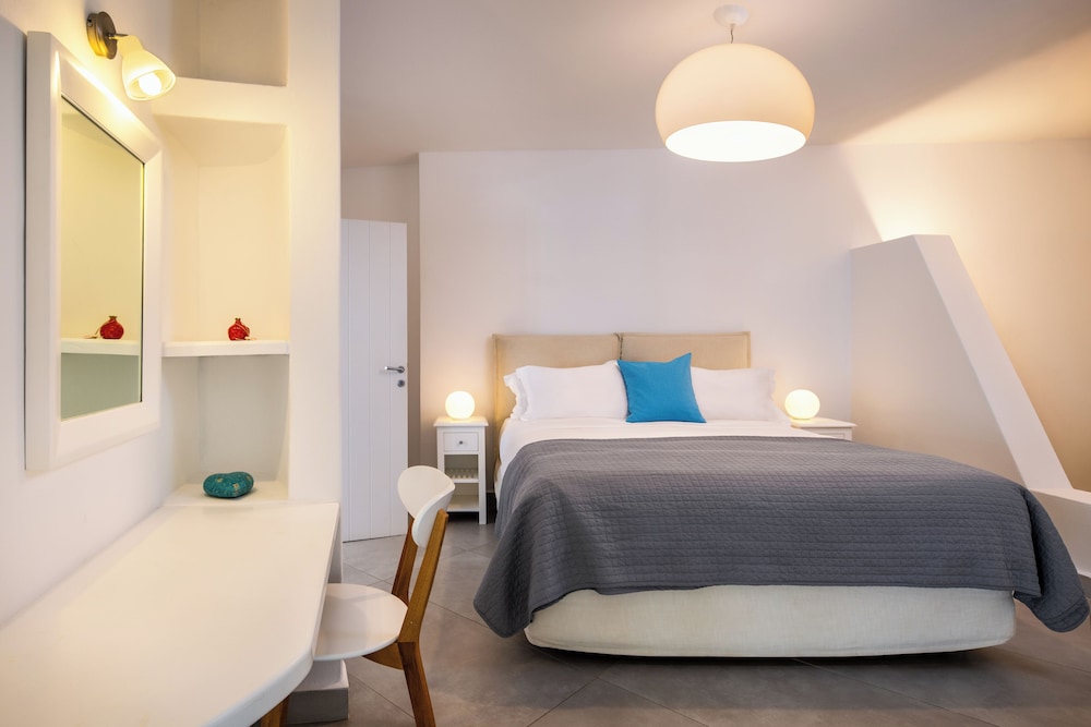 Executive Suite with Private Pool and Sea View