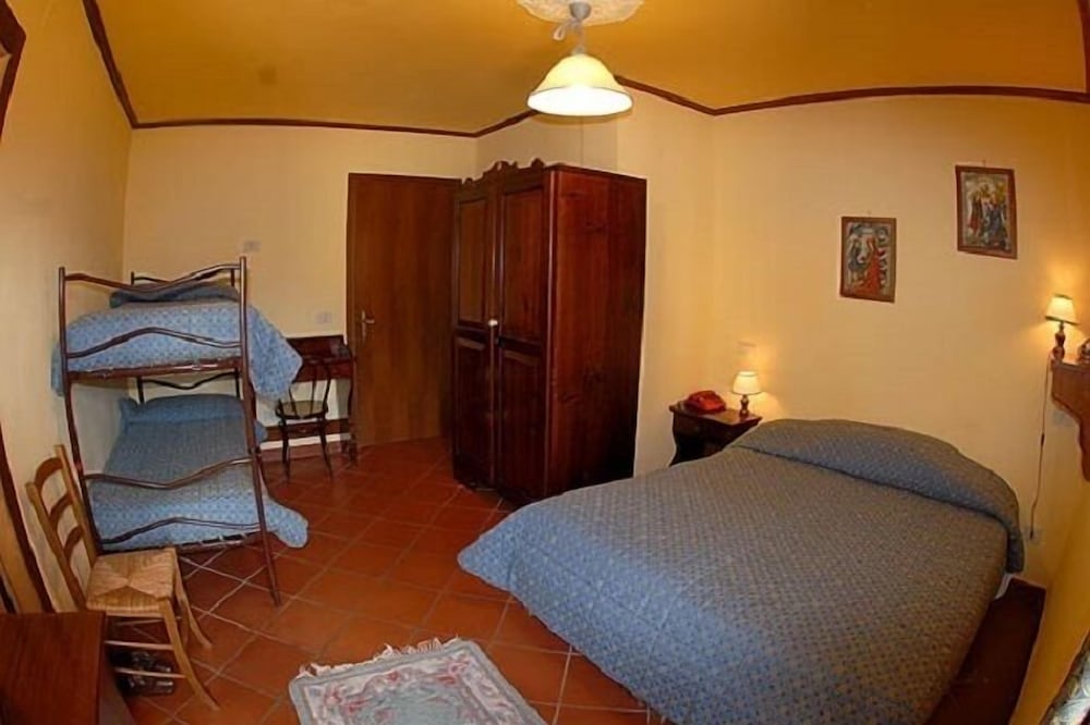 Quadruple Room photo 3