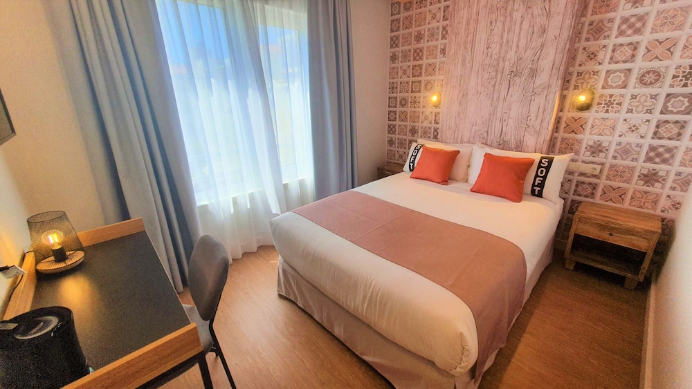 Single Room photo 2