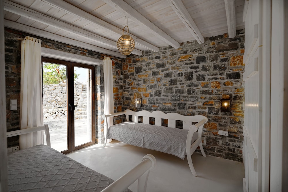 One Bedroom Villa with private pool photo 1