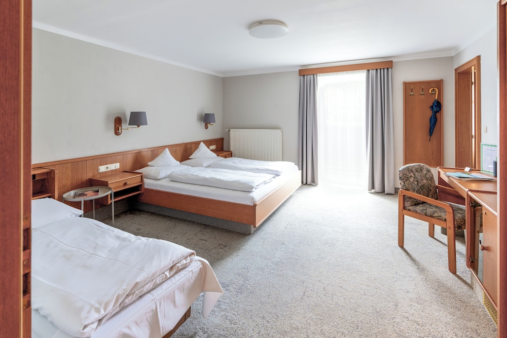 Triple Room, Annex Building (3 Star)