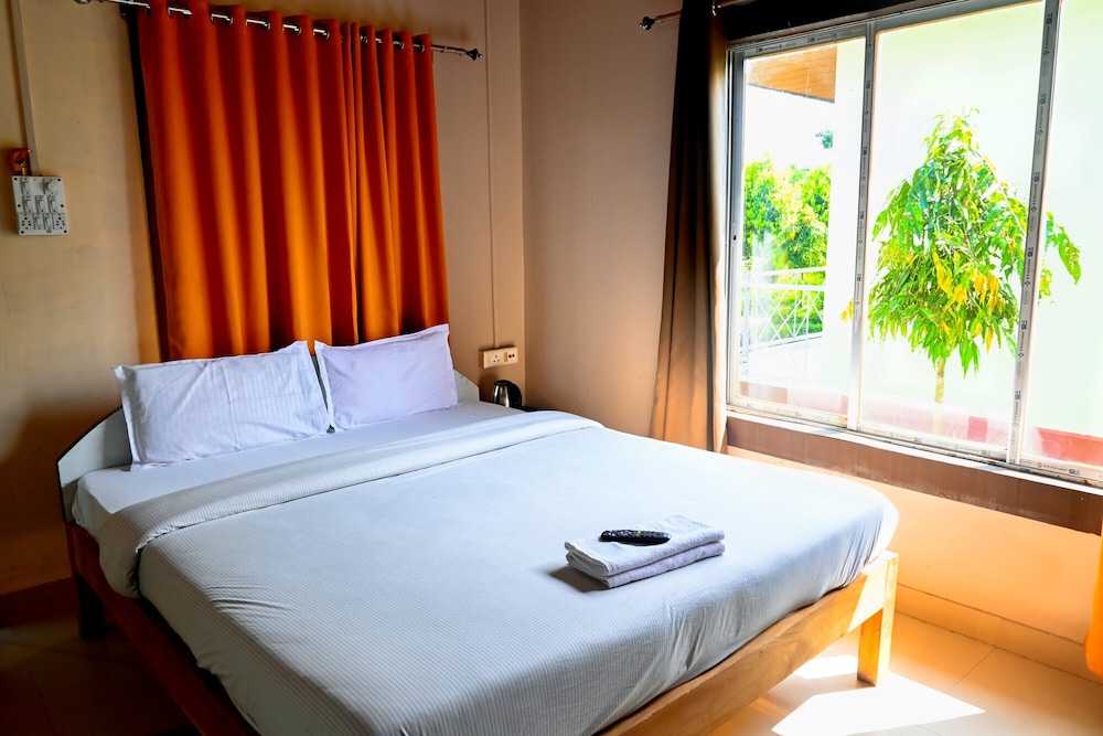 Deluxe Double Room, City View
