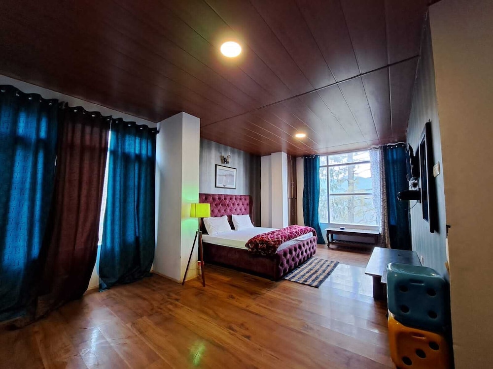Deluxe Room, Valley View photo 3