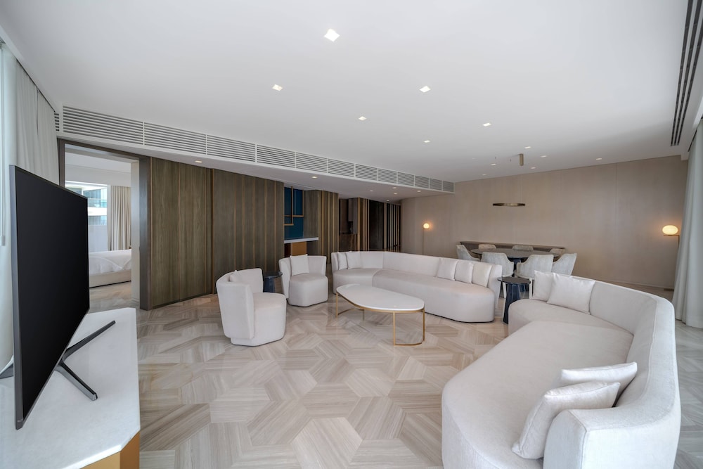 4 BED | XL Terrace Pool Suite