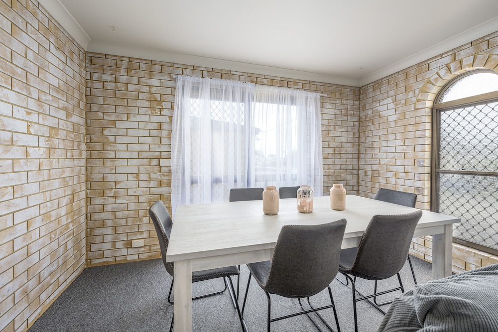 Basic Apartment photo 3