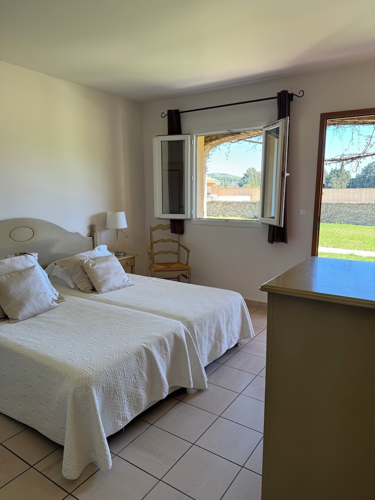 Comfort Twin Room - Photo 1