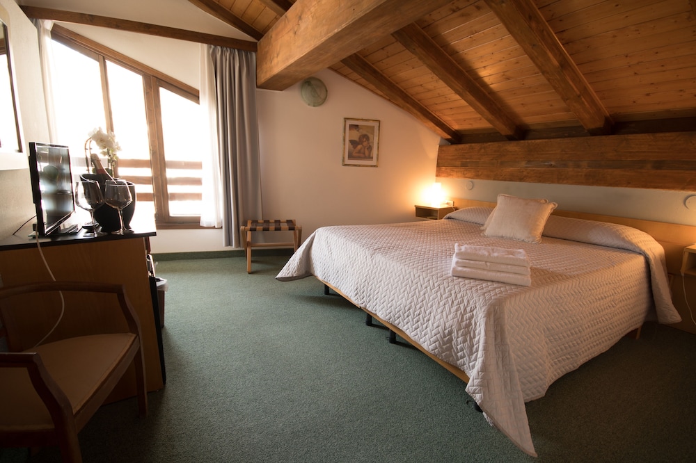 Superior Double Room photo 1