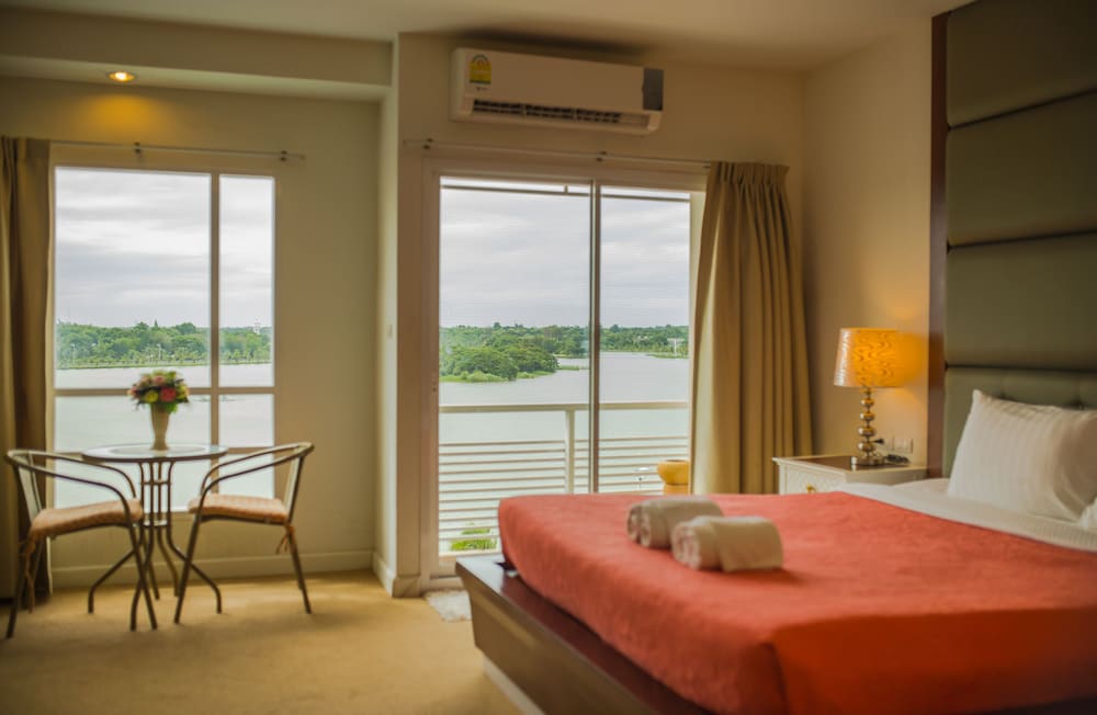 Deluxe Room - Photo 1