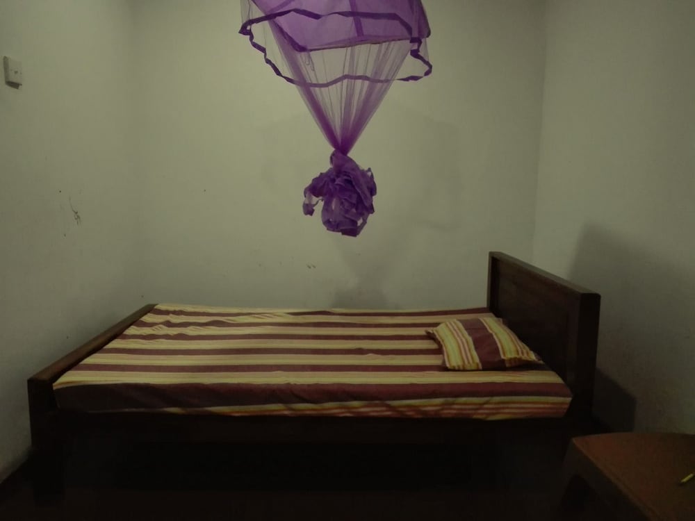 Basic Double Room Single Use, 1 Queen Bed, Accessible, Smoking photo 1
