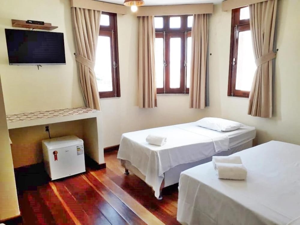 Standard Suite, Multiple Beds photo 2