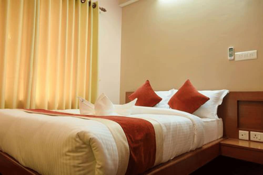 Deluxe Apartment, 2 Bedrooms, Kitchen, Garden Area photo 1