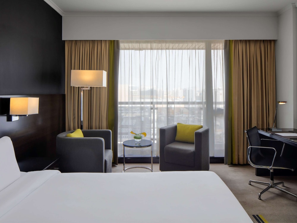 Family Room, 1 King Bed
