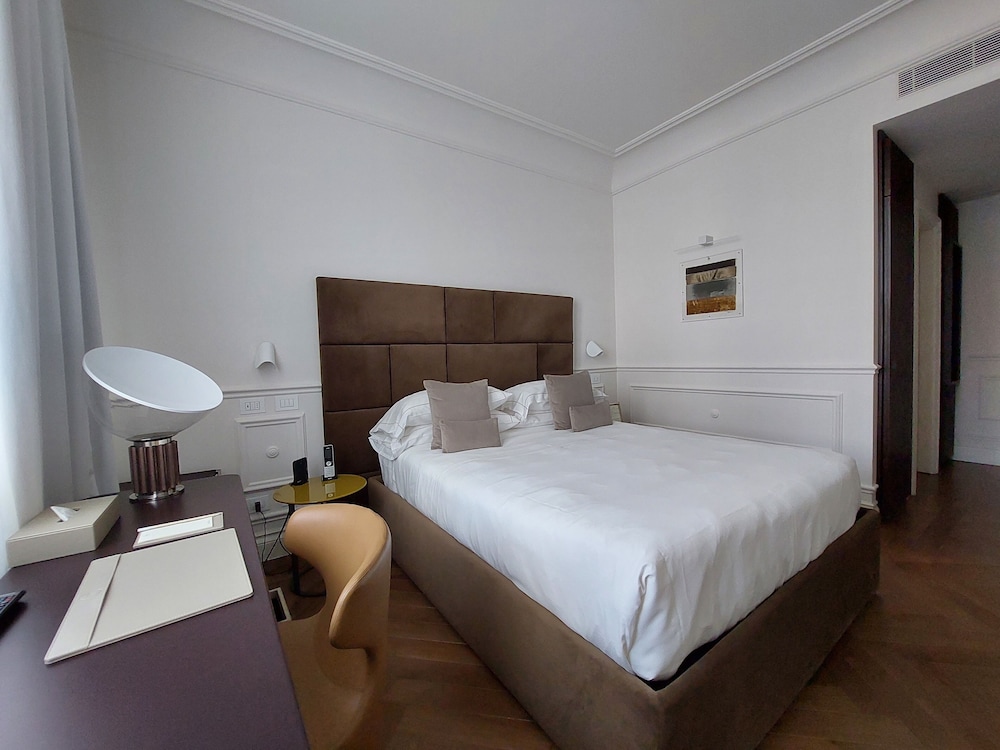 Classic Double Room, Garden View, Annex Building