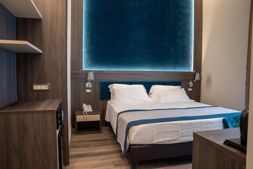 Suite, Hot Tub, Sea View photo 1