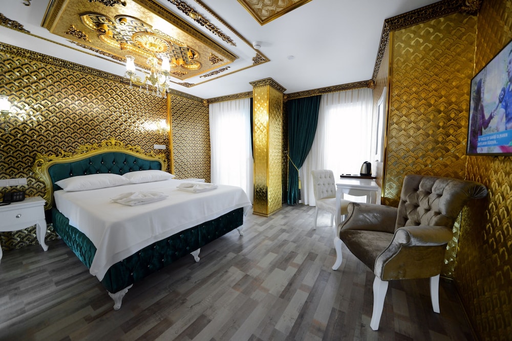 Deluxe Double or Twin Room, 1 Double or 2 Twin Beds photo 2
