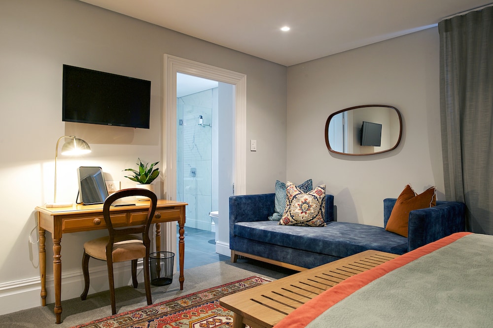 Family Room photo 3