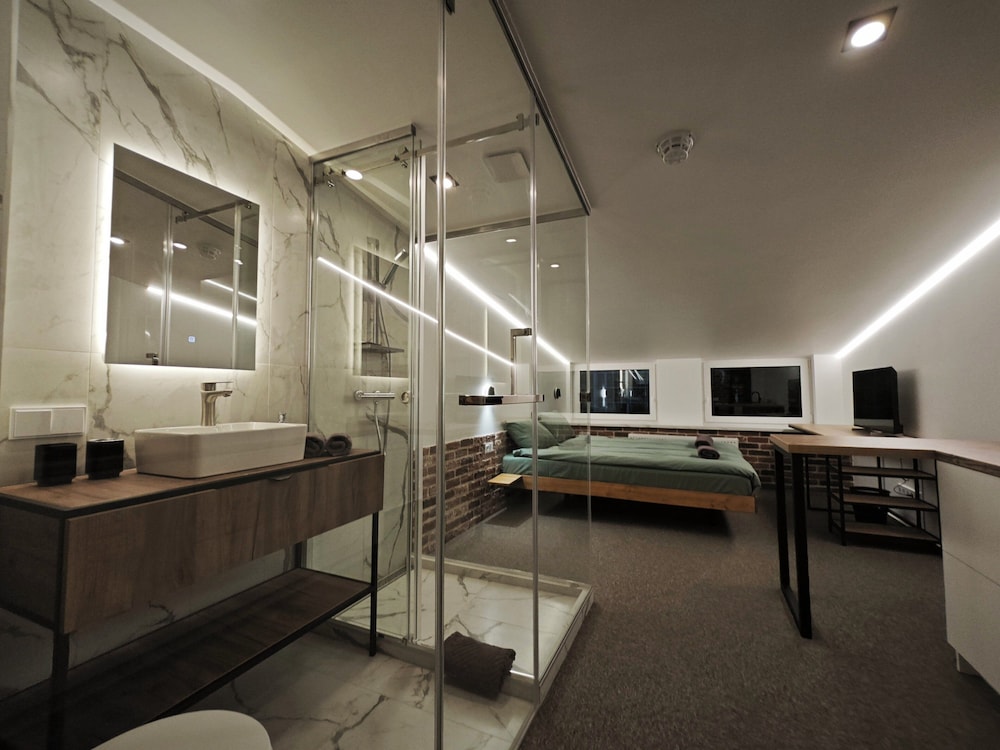 Deluxe Room, Non Smoking, Courtyard View photo 2