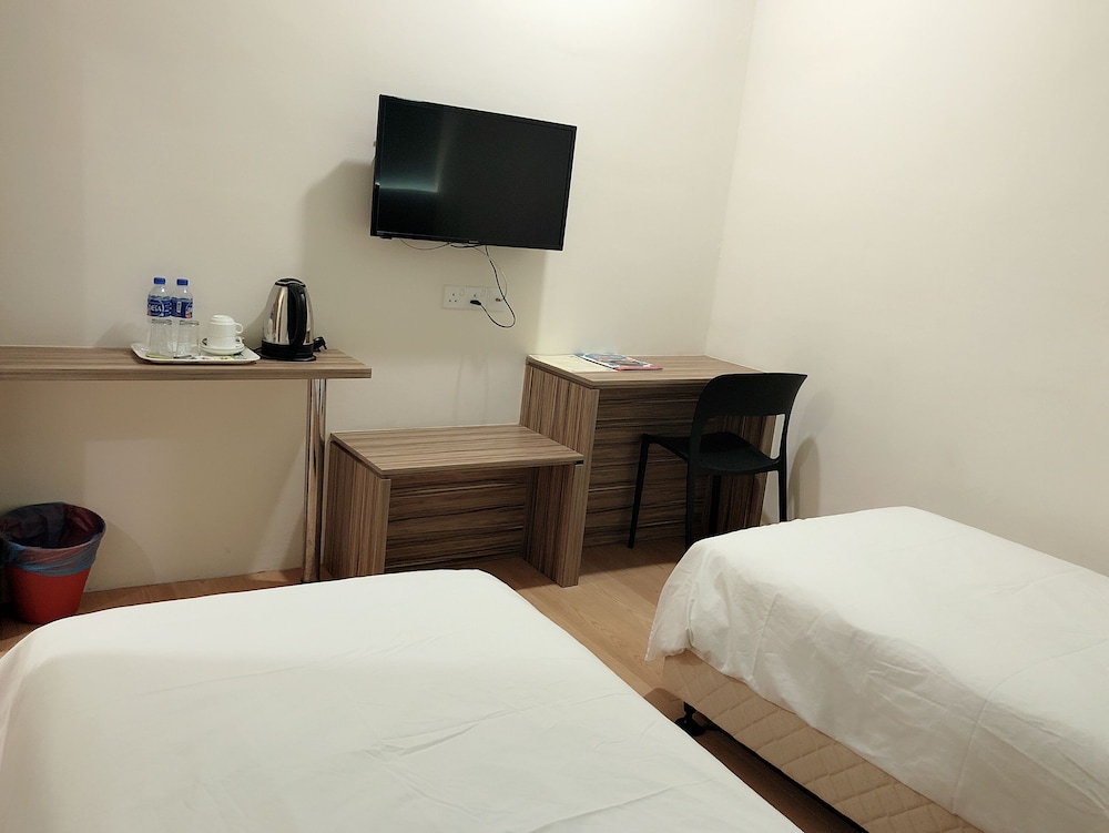 Standard Twin Room photo 3