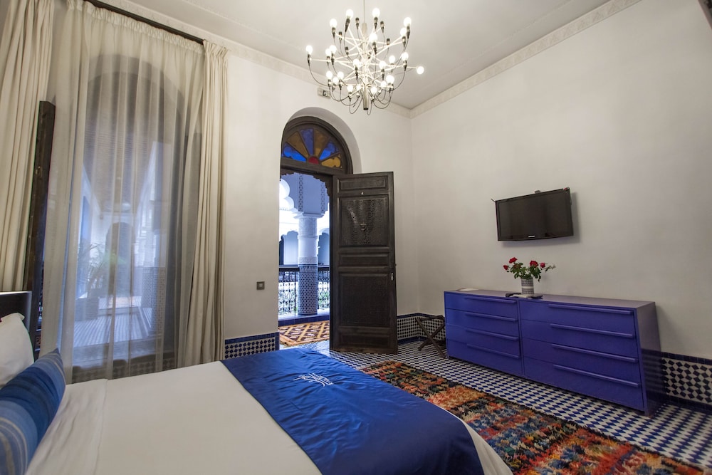 Deluxe Double Room, Private Bathroom photo 2