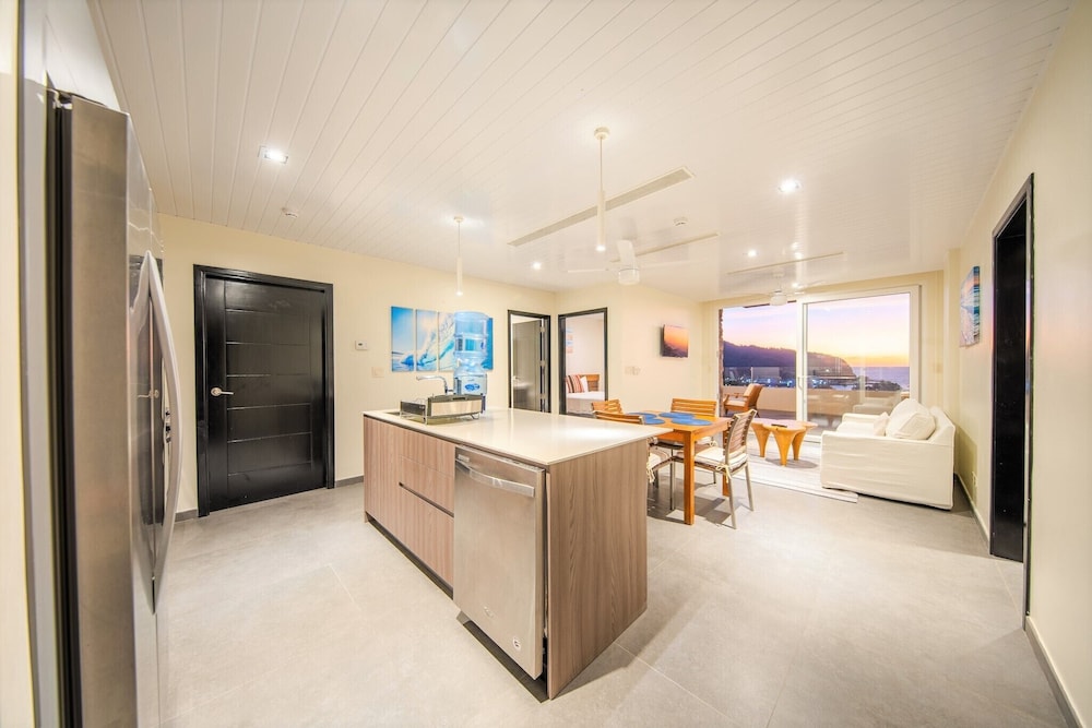 Exclusive Apartment, 2 Bedrooms, Private Pool, Ocean View