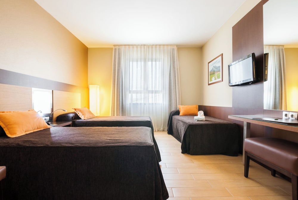 Triple Room - Photo 1
