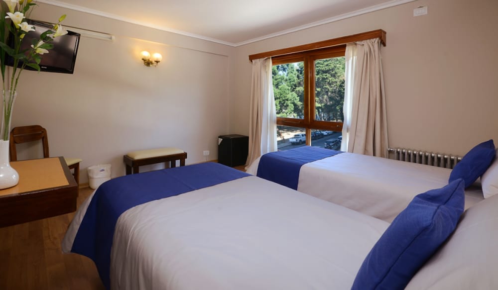 Superior Room, 2 Twin Beds, City View photo 1