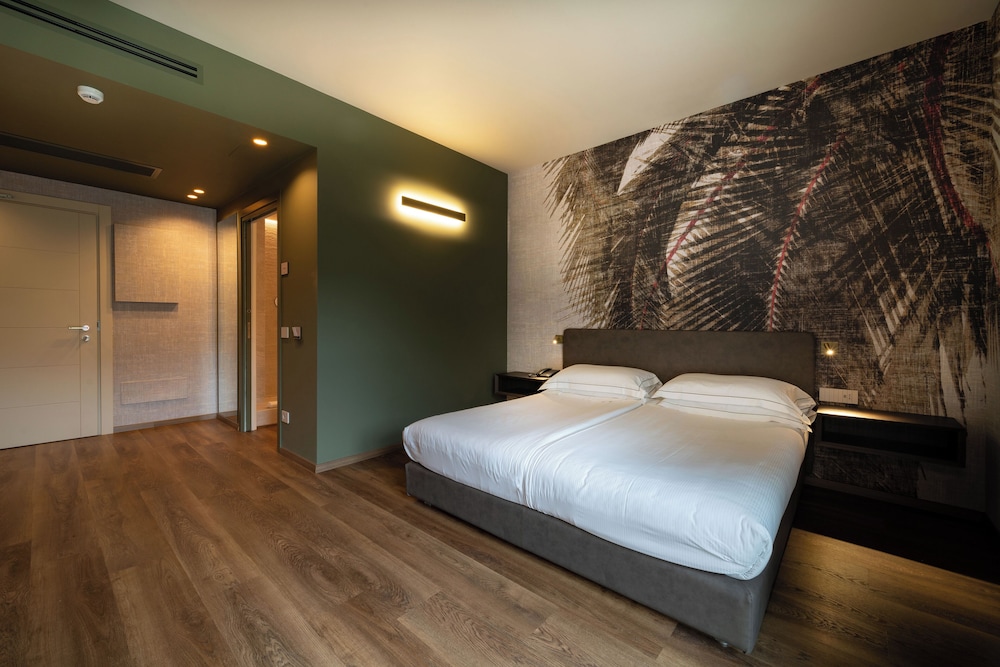 SUPERIOR ROOM WITH SPA ACCESS photo 1