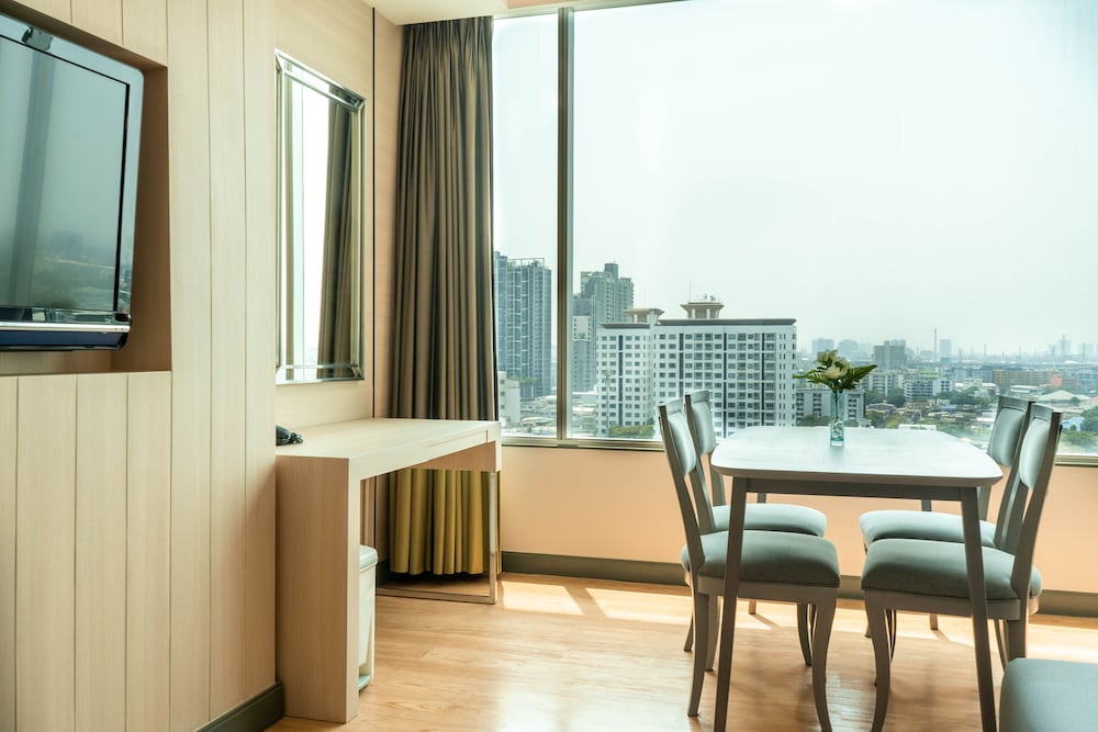 Double Suite, City View photo 2