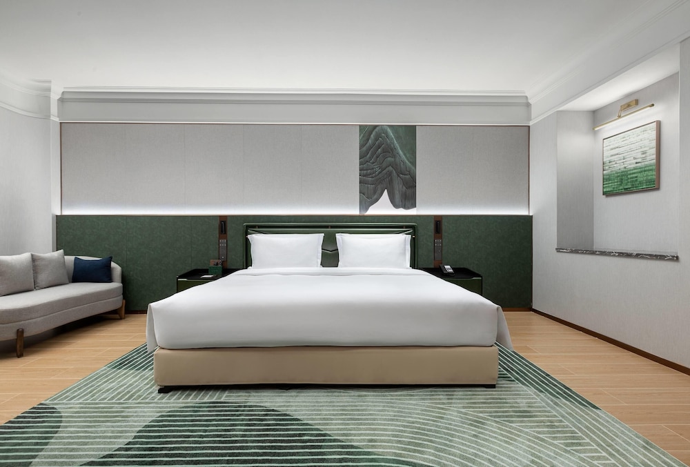 Comfort Room, 1 King Bed (Comfortable)