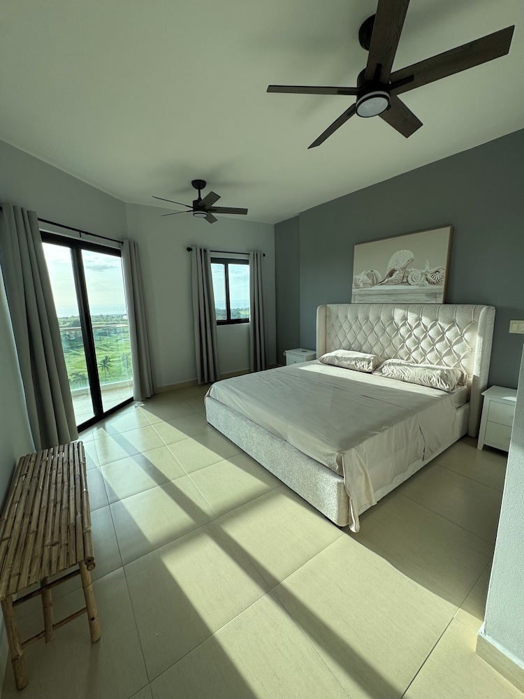 Luxury Condo, Ocean View photo 1