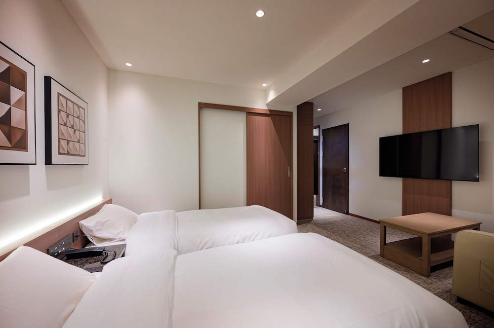 Standard Triple Room, Multiple Beds, City View
