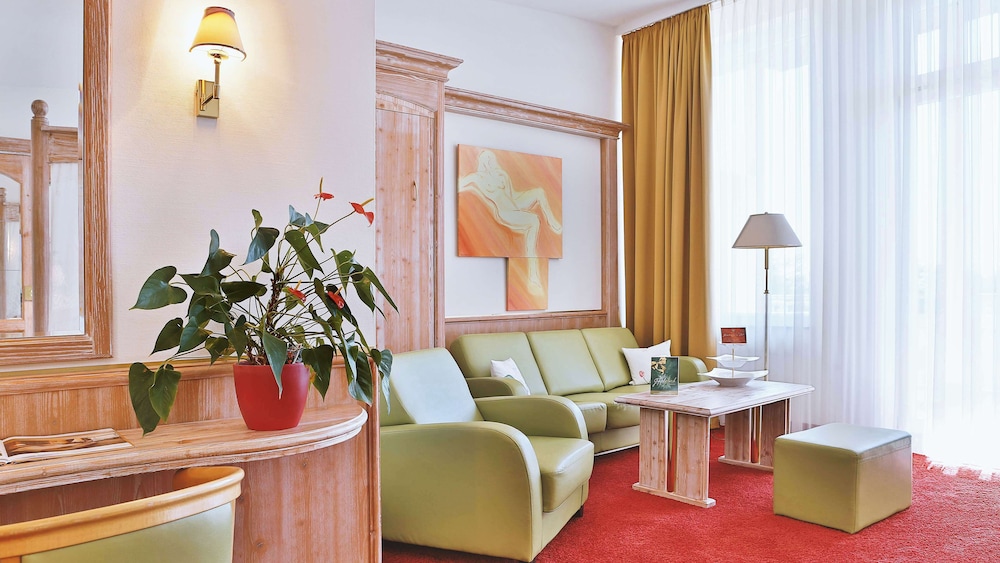 Suite, 1 Double Bed, Balcony (with Sofabed) - Photo 1