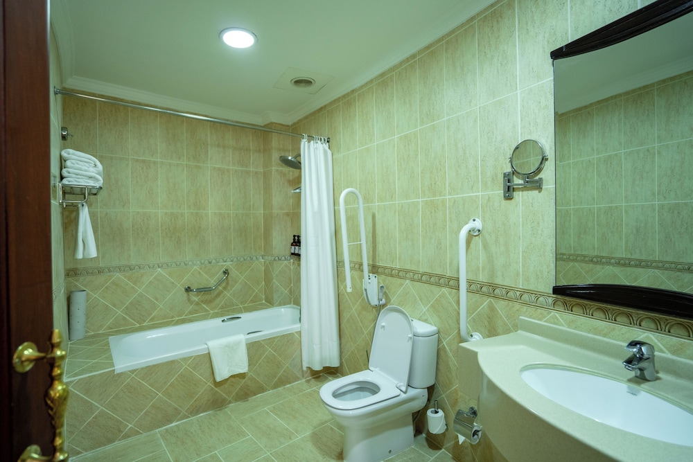 Executive Double Room, Mobility Accessible - Photo 1