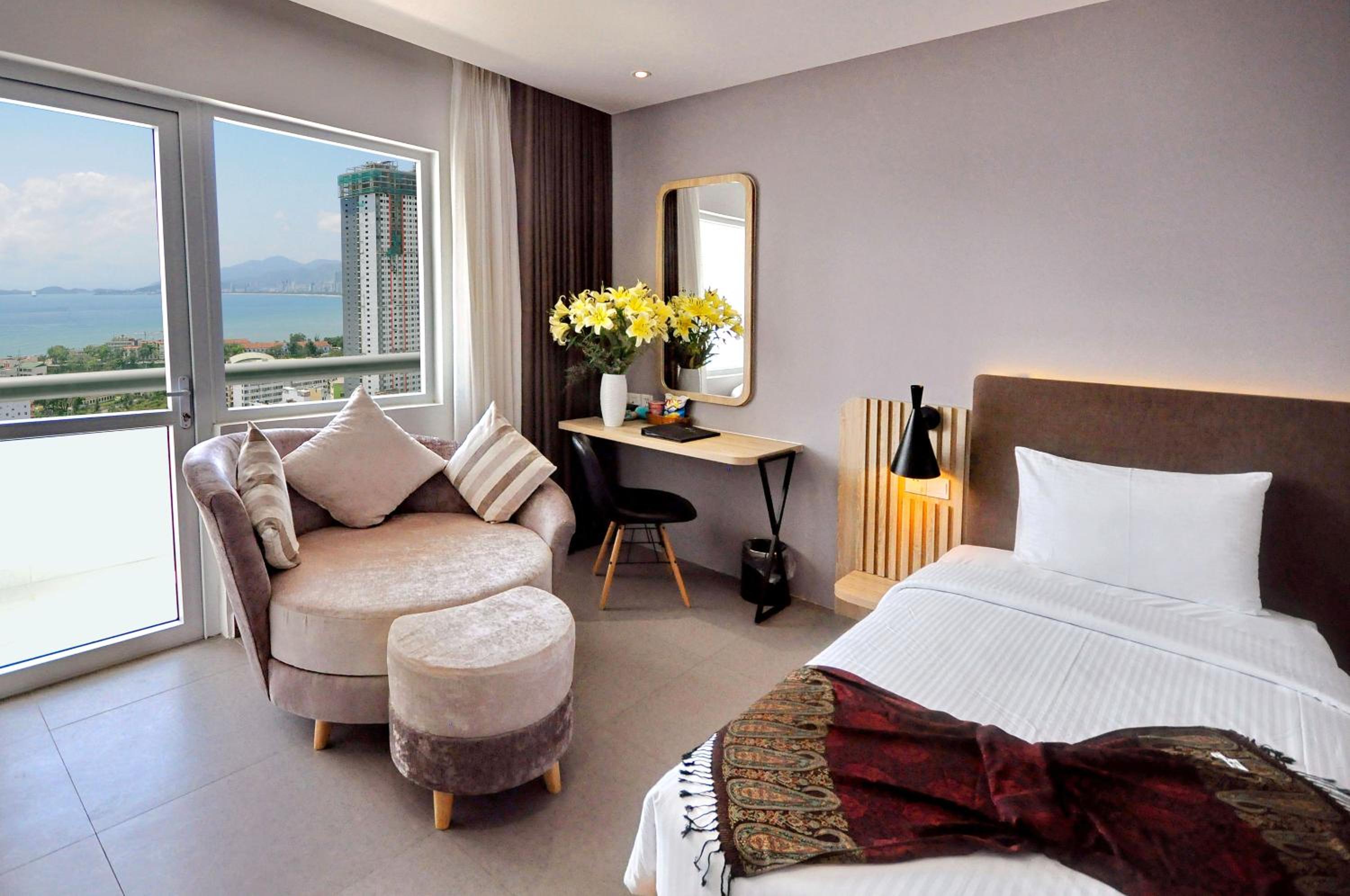 Family Room with Sea View - Photo 10