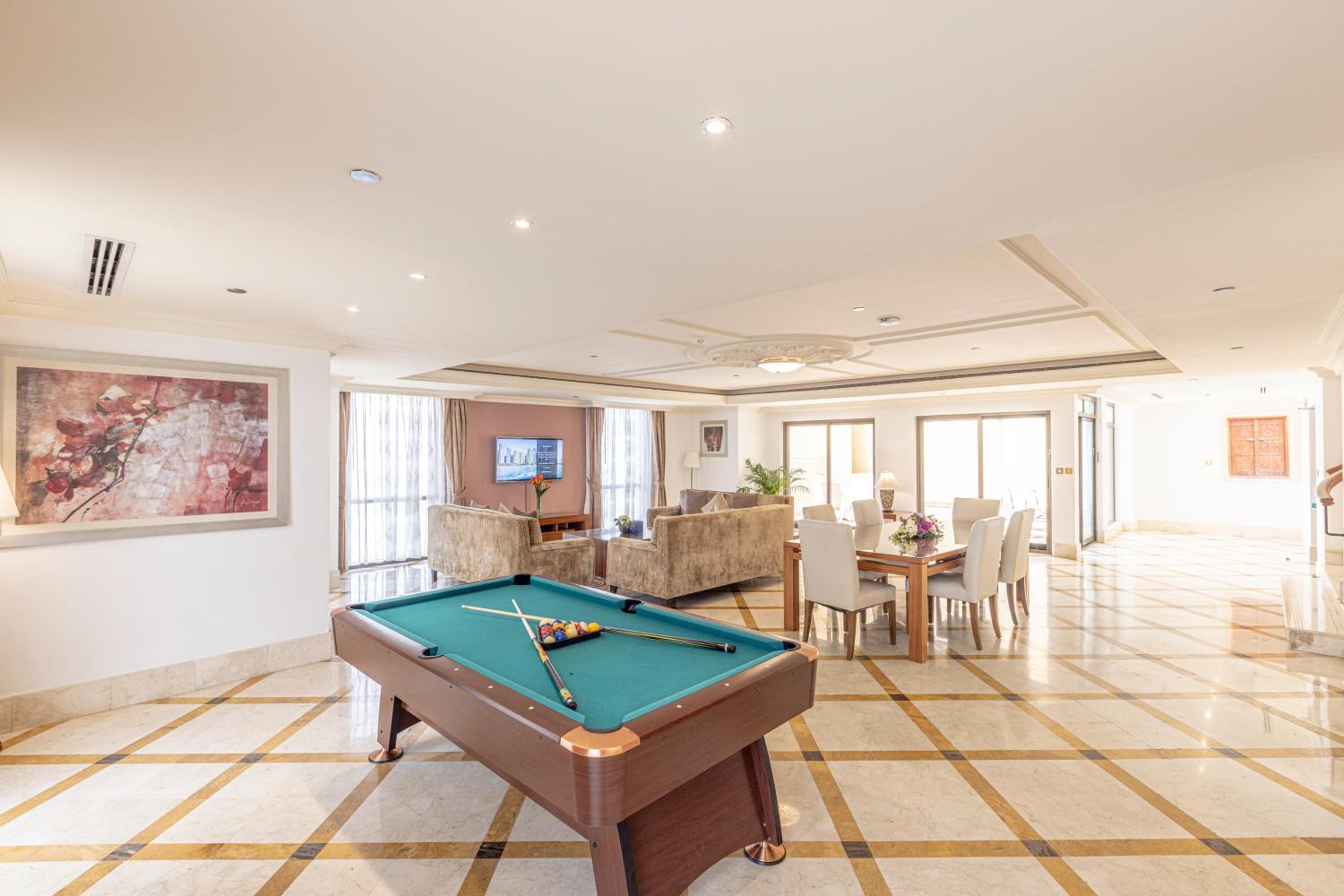 Penthouse Apartment with Private Pool  photo 2