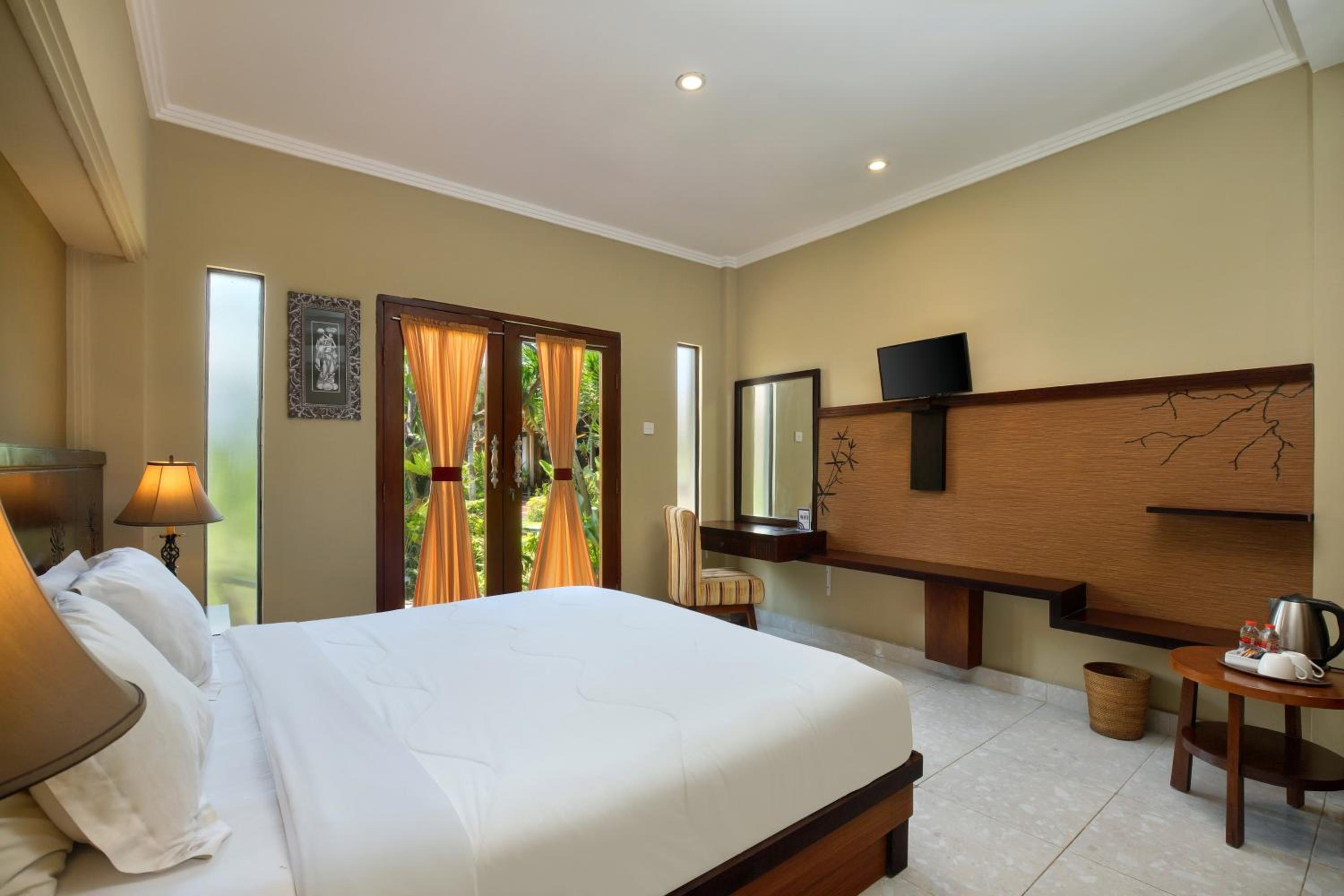 Superior Double with Garden View - Photo 3