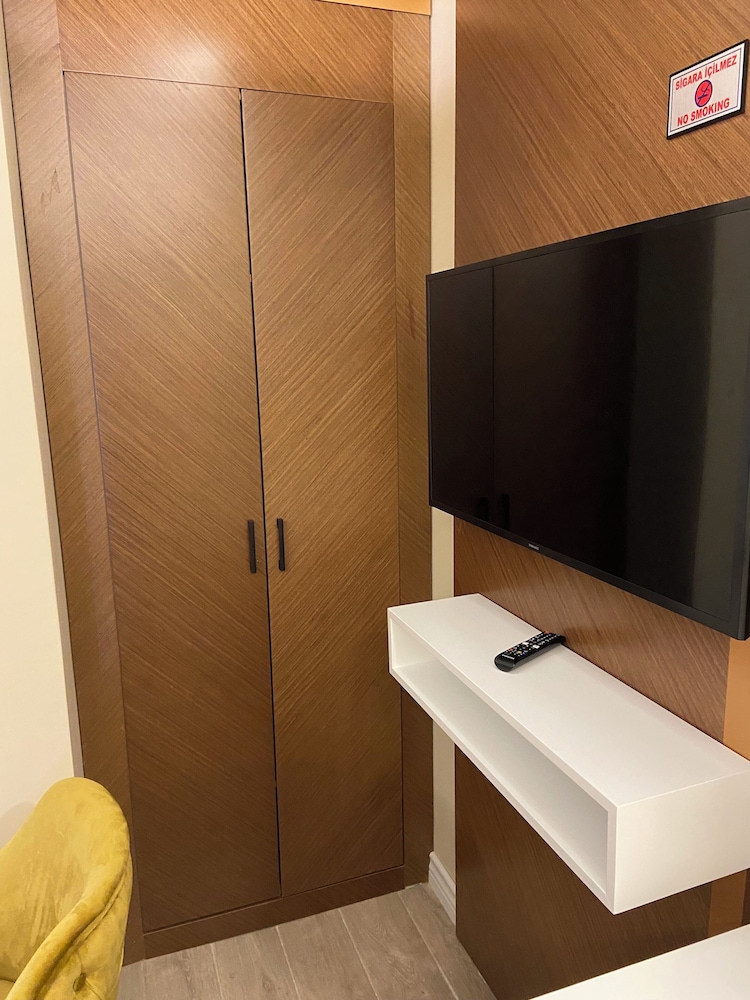 Family Condo, Ground Floor photo 3