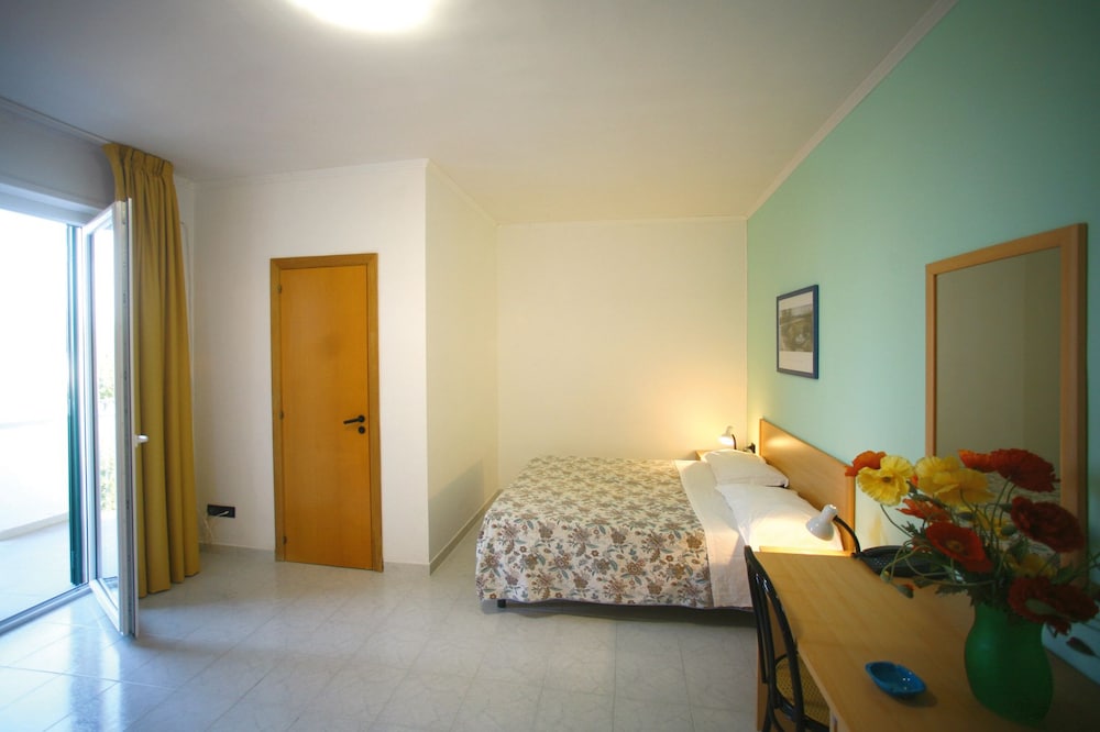 Economy Double Room Single Use