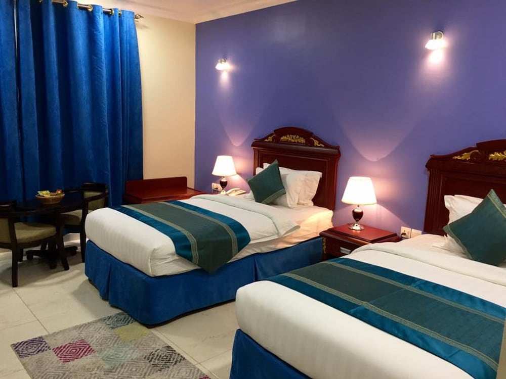 Standard Twin Room photo 2