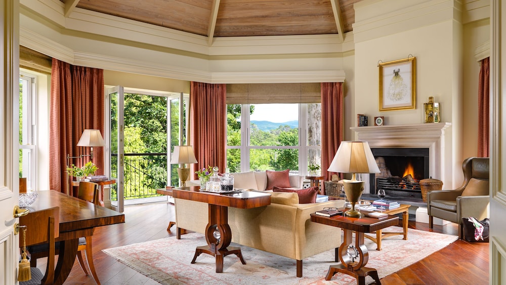 Suite (Master, Falls) - Photo 2