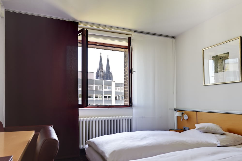 Comfort Single Room