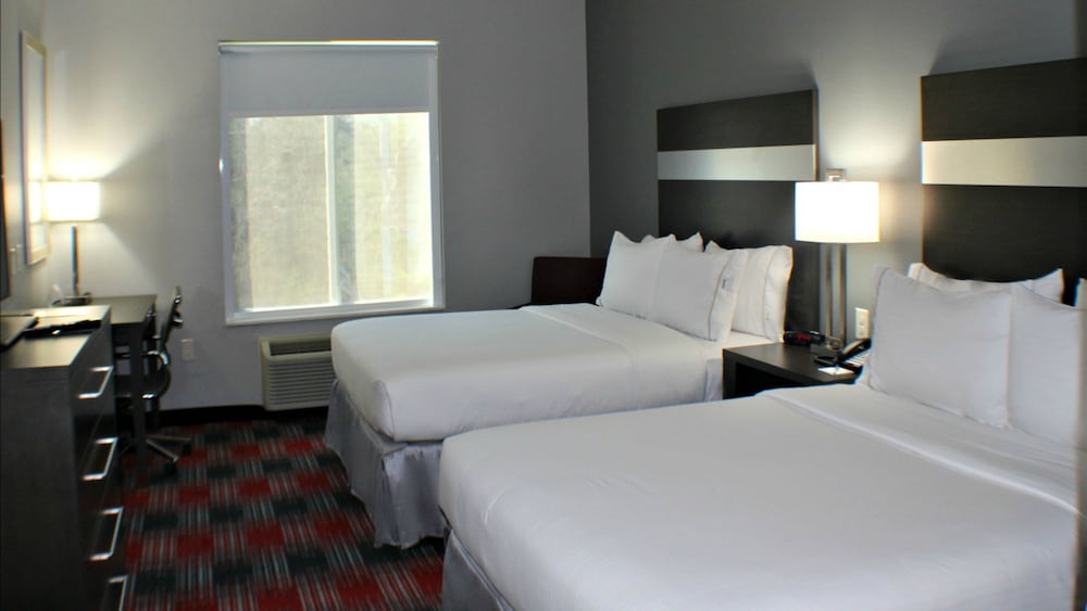 Suite, 2 Queen Beds, Non Smoking