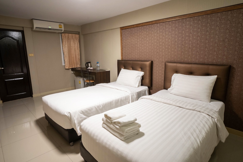 Superior Double or Twin Room photo 2