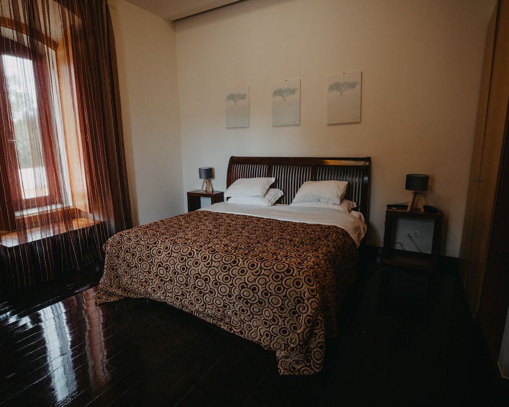 Standard Double Or Twin Room (With Extra Bed)