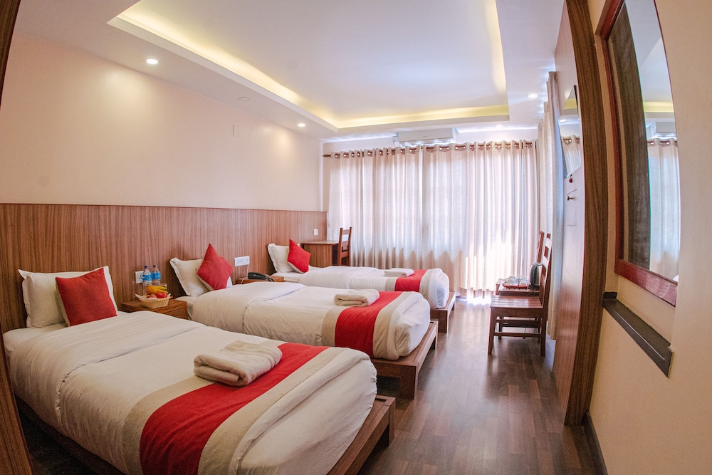 Deluxe Triple Room - Photo 2