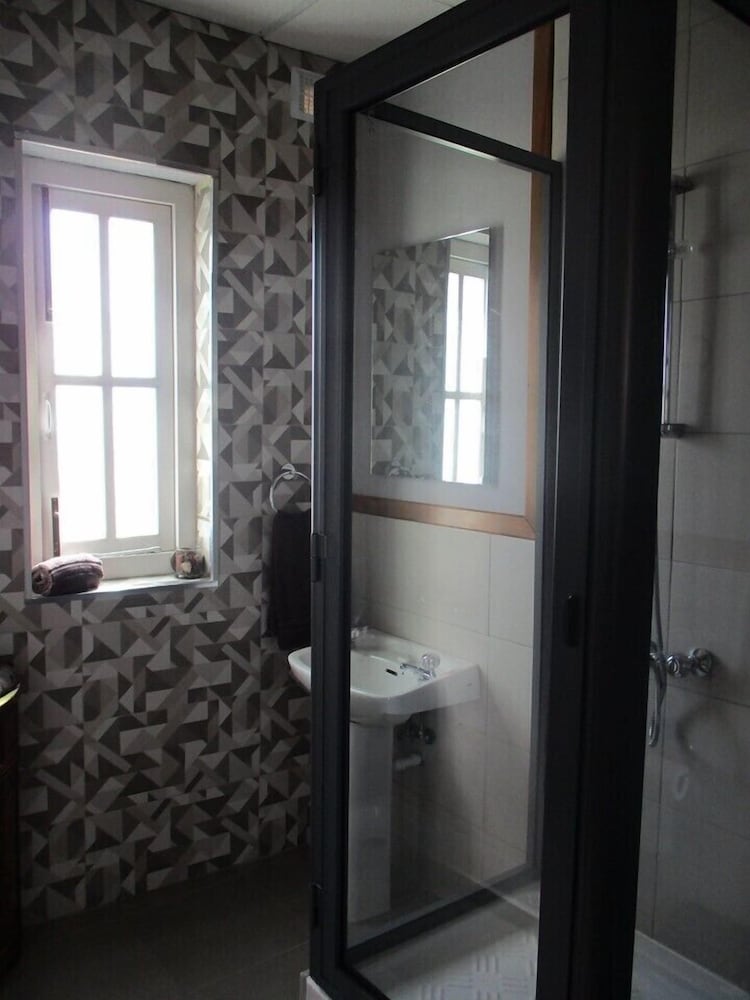 House, 2 Bedrooms, Balcony photo 3