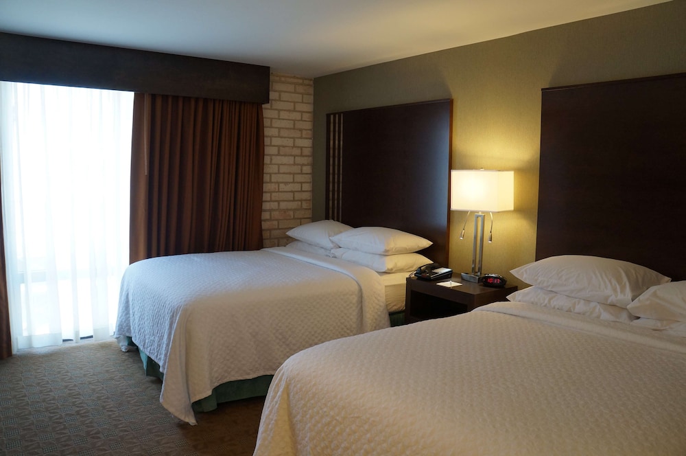 Suite, Accessible, Non Smoking (Hearing) - Photo 3